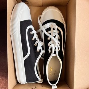 Mix No 6 shoes in size 9.5 - new